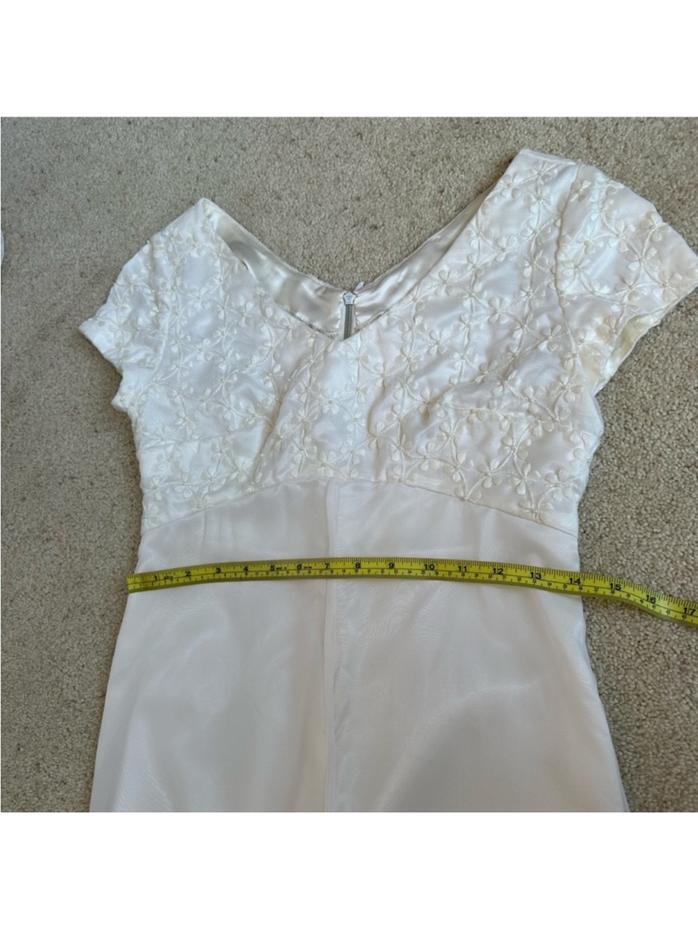 Vintage 90s Dress. Boho White Floral Classic Empire Waist. Wedding Dress - Picture 2 of 13